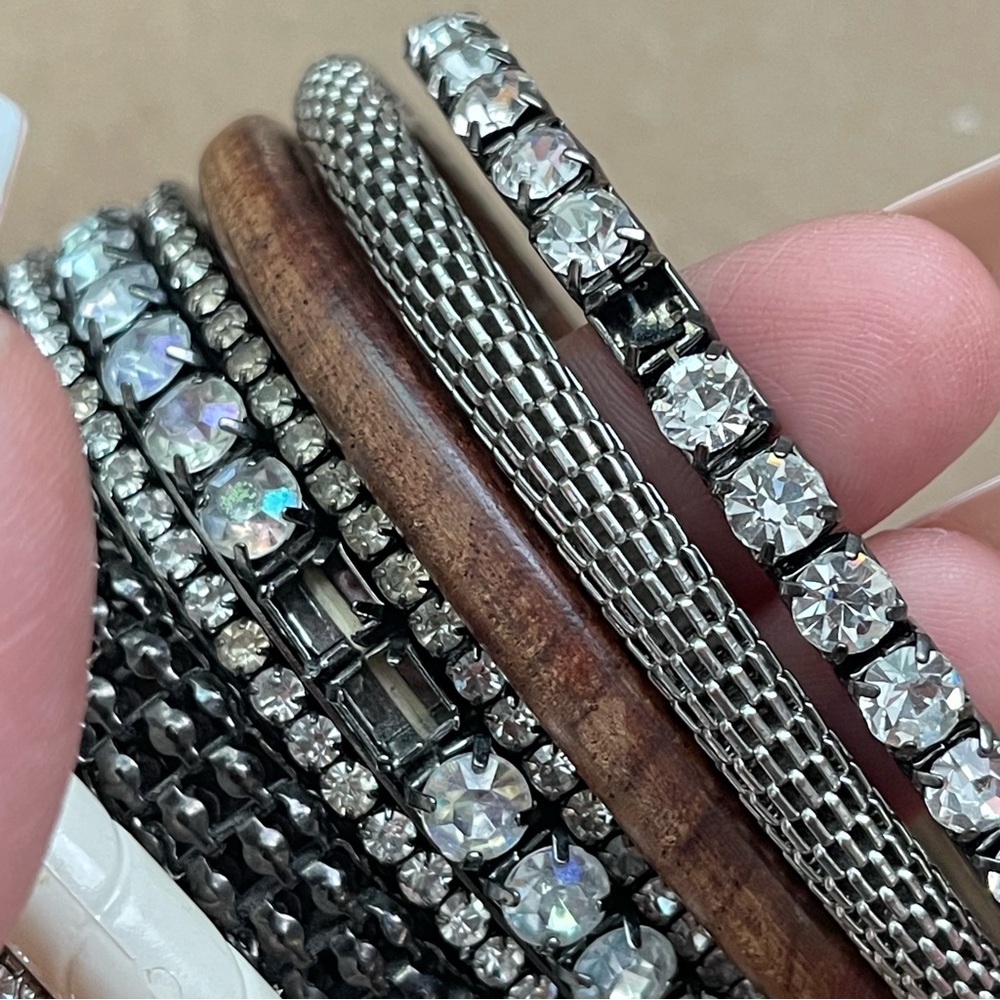 Multi-Tone bangles bracelet set - Picture 6 of 8